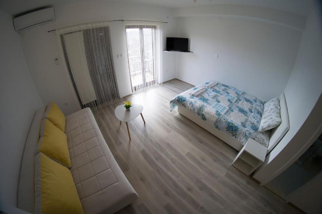 Apartmani Ivkovic+ Trebinje Bagian luar foto