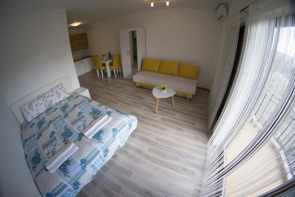 Apartmani Ivkovic+ Trebinje Bagian luar foto